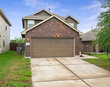 7204 Outfitter Dr - Photo Thumbnail 2