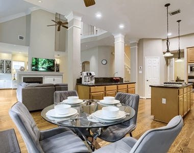 4147 E Northampton Pl - Photo Thumbnail 18