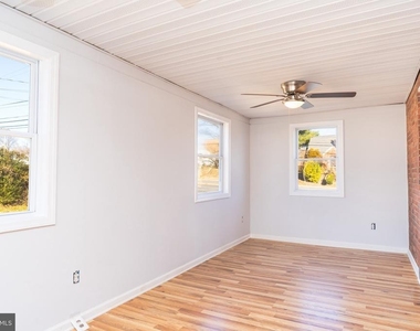 10026 Lorain Avenue - Photo Thumbnail 15