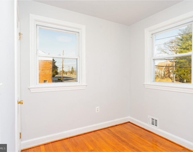 10026 Lorain Avenue - Photo Thumbnail 22