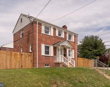 10026 Lorain Avenue - Photo Thumbnail 1