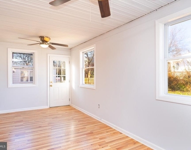 10026 Lorain Avenue - Photo Thumbnail 16