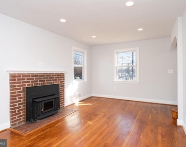 10026 Lorain Avenue - Photo Thumbnail 6