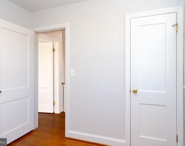 10026 Lorain Avenue - Photo Thumbnail 24