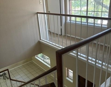 17511 Klamath Falls Dr - Photo Thumbnail 7