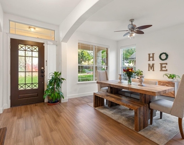 10305 Channel Island Dr - Photo Thumbnail 5