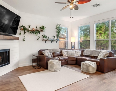 10305 Channel Island Dr - Photo Thumbnail 10
