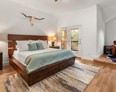 10305 Channel Island Dr - Photo Thumbnail 24