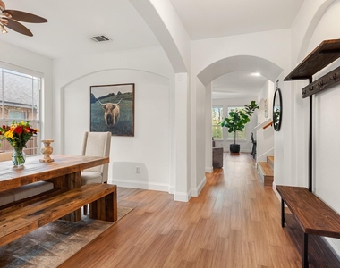 10305 Channel Island Dr - Photo Thumbnail 7