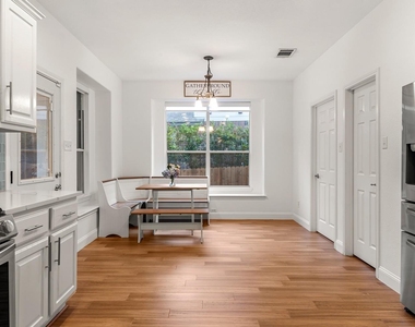 10305 Channel Island Dr - Photo Thumbnail 17