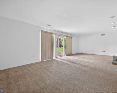 9404 Woodington Drive - Photo Thumbnail 30