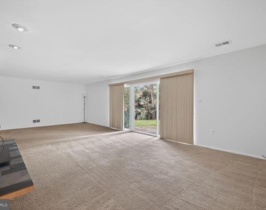 9404 Woodington Drive - Photo Thumbnail 32