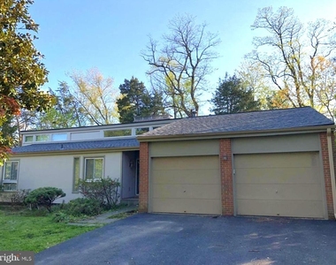 9404 Woodington Drive - Photo Thumbnail 1
