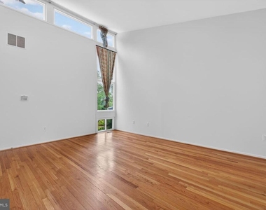 9404 Woodington Drive - Photo Thumbnail 20