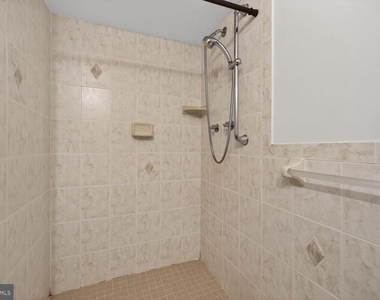 9404 Woodington Drive - Photo Thumbnail 36