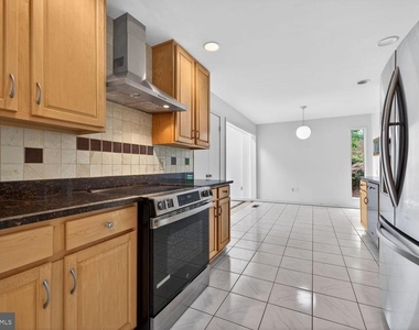 9404 Woodington Drive - Photo Thumbnail 16