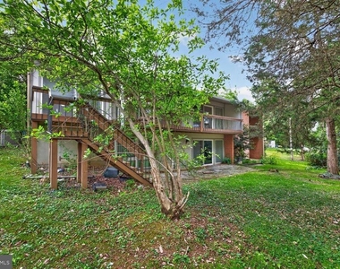 9404 Woodington Drive - Photo Thumbnail 46