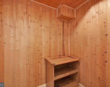 9404 Woodington Drive - Photo Thumbnail 34