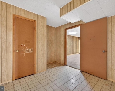 9404 Woodington Drive - Photo Thumbnail 39