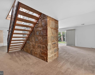9404 Woodington Drive - Photo Thumbnail 28