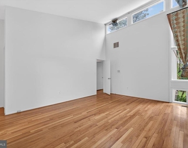 9404 Woodington Drive - Photo Thumbnail 19