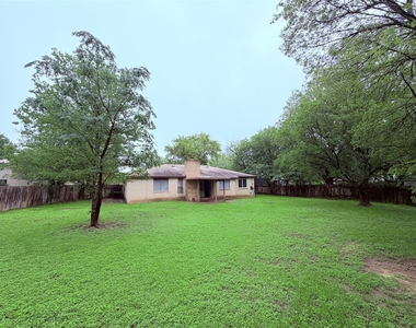 10904 Meadgreen Ct - Photo Thumbnail 32