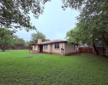 10904 Meadgreen Ct - Photo Thumbnail 31