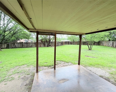 10904 Meadgreen Ct - Photo Thumbnail 30