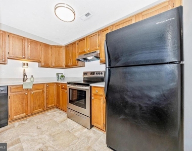 2112 Whitehall Road - Photo Thumbnail 15