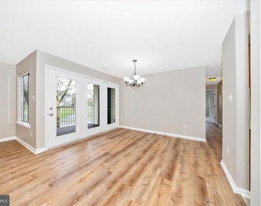 2112 Whitehall Road - Photo Thumbnail 10