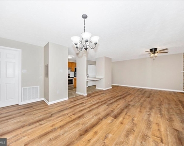 2112 Whitehall Road - Photo Thumbnail 12