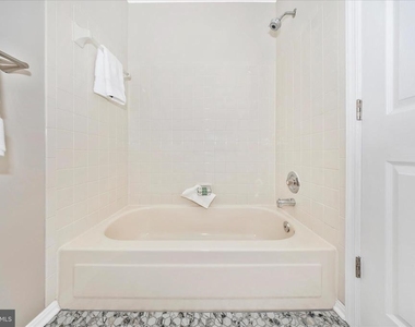 2112 Whitehall Road - Photo Thumbnail 33