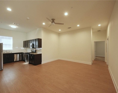 2400 Louis Henna Blvd - Photo Thumbnail 2