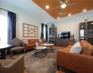 2400 Louis Henna Blvd - Photo Thumbnail 17