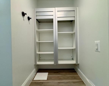 7319 Conley Street - Photo Thumbnail 7