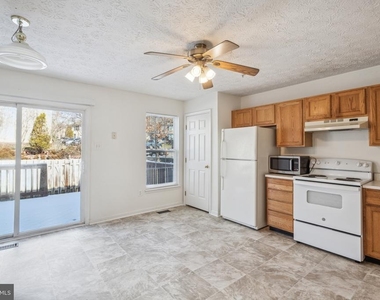 8334 Tapu Court - Photo Thumbnail 12