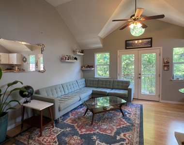 1509 Treadwell St - Photo Thumbnail 1