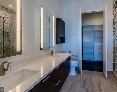 414 Light Street - Photo Thumbnail 21