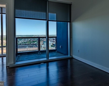 414 Light Street - Photo Thumbnail 24