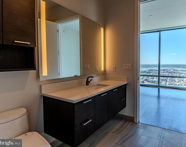 414 Light Street - Photo Thumbnail 18