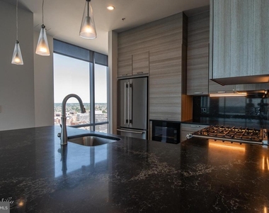 414 Light Street - Photo Thumbnail 10
