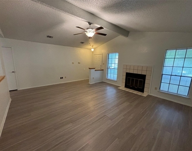 1112 Byers Ln - Photo Thumbnail 1