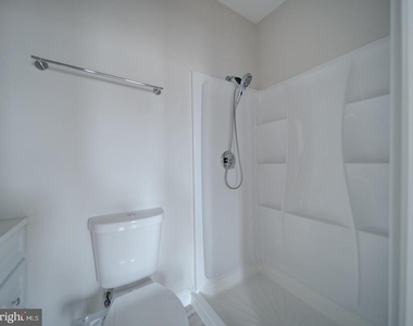 417 N Collington Ave - Photo Thumbnail 7