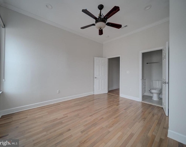 417 N Collington Ave - Photo Thumbnail 10