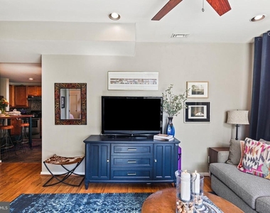 1211 Light Street - Photo Thumbnail 9