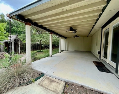 16508 Framingham Cir - Photo Thumbnail 20