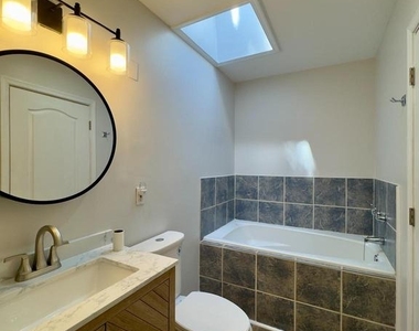 709 Scott Street - Photo Thumbnail 23