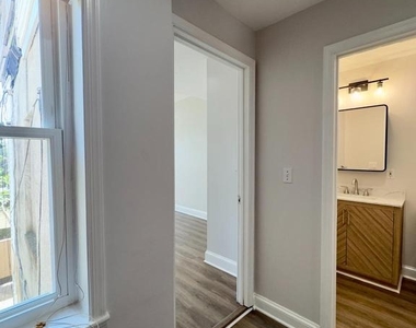 709 Scott Street - Photo Thumbnail 7