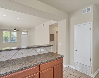 334 Newberry Trl - Photo Thumbnail 15