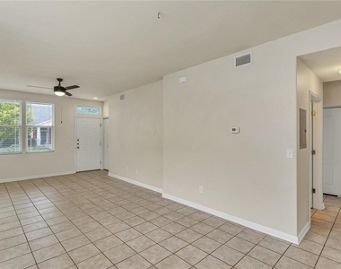 334 Newberry Trl - Photo Thumbnail 8